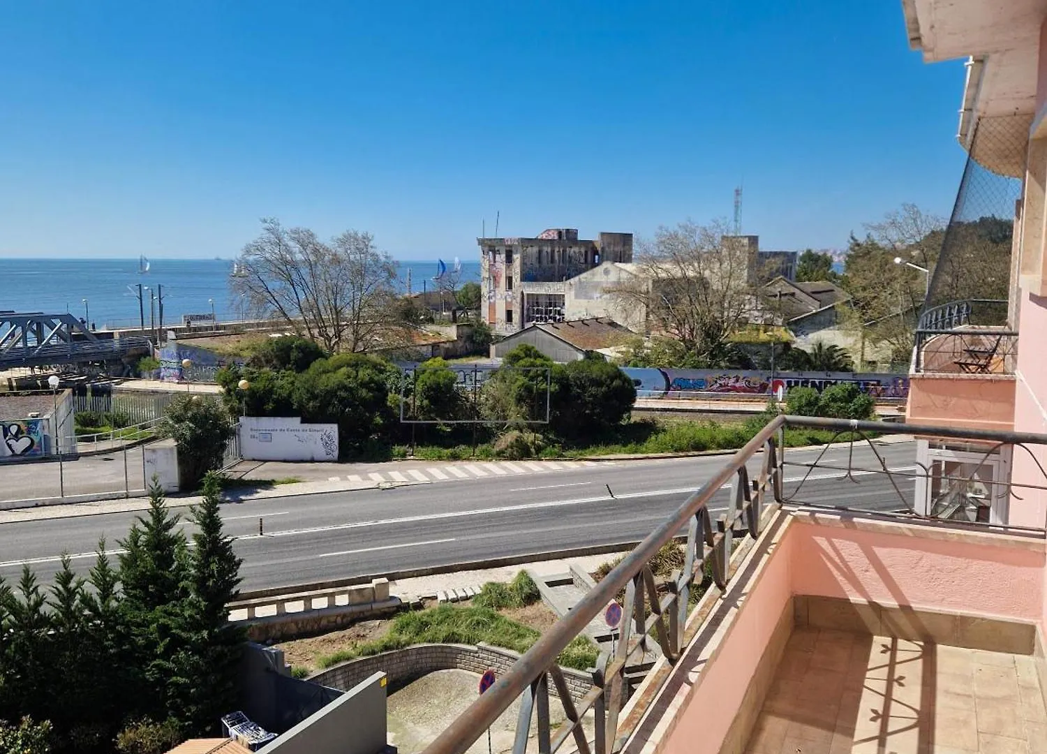 Riverfront 2 Bedrooms With Balcony Cruz Quebrada
