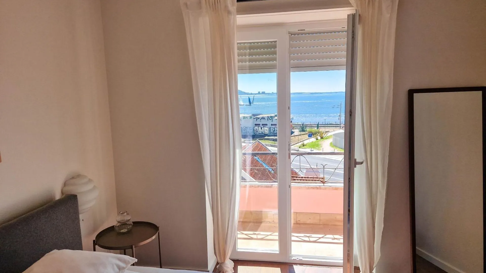 Riverfront 2 Bedrooms With Balcony Cruz Quebrada
