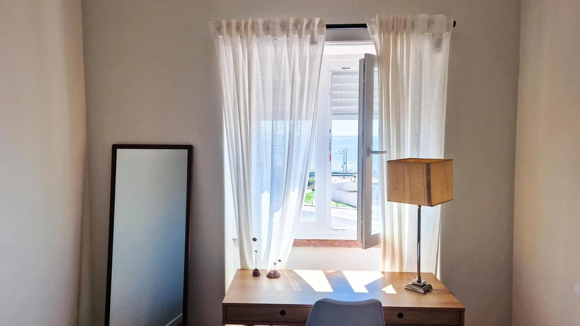 Riverfront 2 Bedrooms With Balcony Cruz Quebrada Apartment